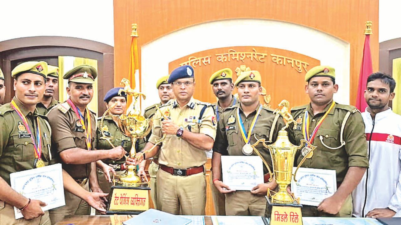 घुड़सवारी में कानपुर कमिश्नरेट पुलिस ने किया नाम रोशन: पुलिस अकादमी मुरादाबाद में हुई प्रतियोगिता में 4 गोल्ड, 7 सिल्वर, 8 ब्रांज मेडल जीते 