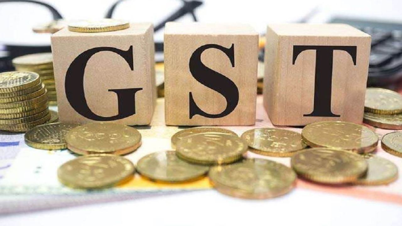 उन्नाव की सरिया फैक्ट्री में GST टीम ने की छापेमारी...भारी मात्रा में टैक्स चोरी होने की मिली थी शिकायत