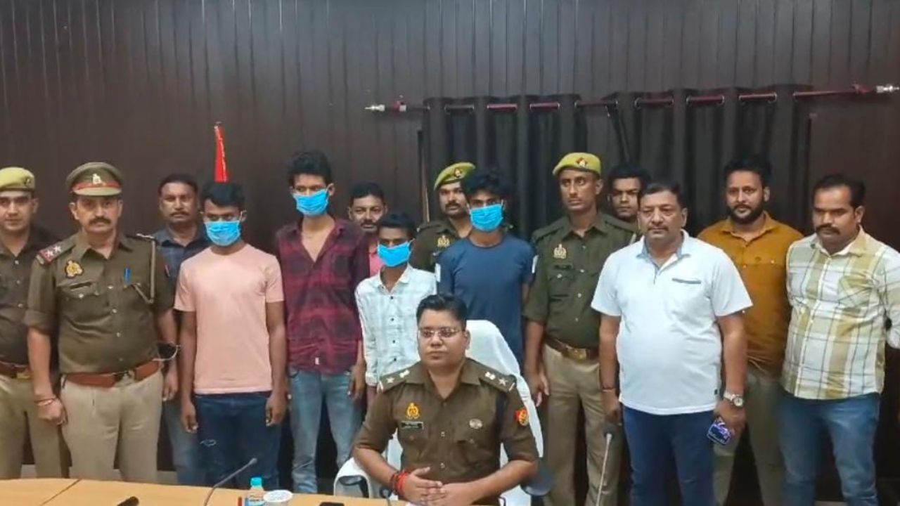 Fatehpur: पशु व्यापारी के साथ हुई लूट की घटना का पुलिस ने किया खुलासा, चार लुटेरे गिरफ्तार, बरामद हुआ ये सामान...  