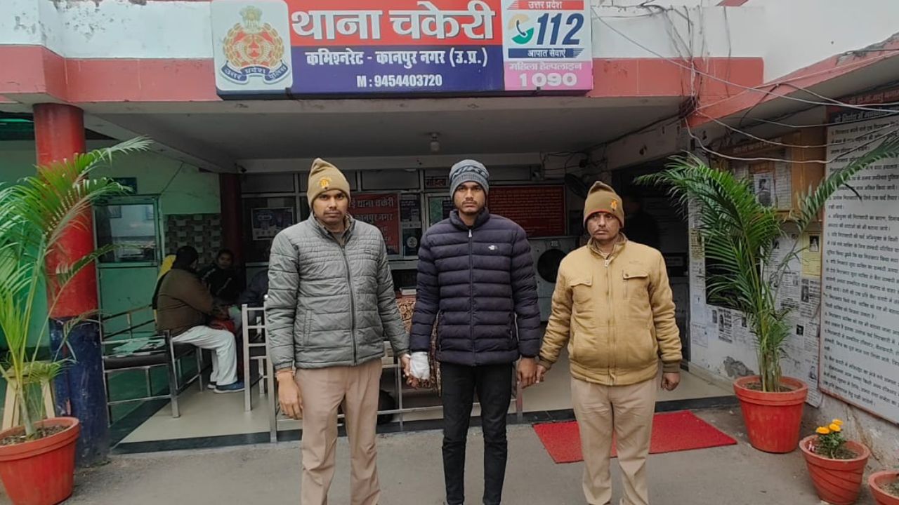 कानपुर में पान दुकानदार की हत्या करने के आरोपी ईशू को पुलिस ने भेजा जेल: कड़ी सुरक्षा के बीच ड्योढ़ी घाट में हुआ अंतिम संस्कार  