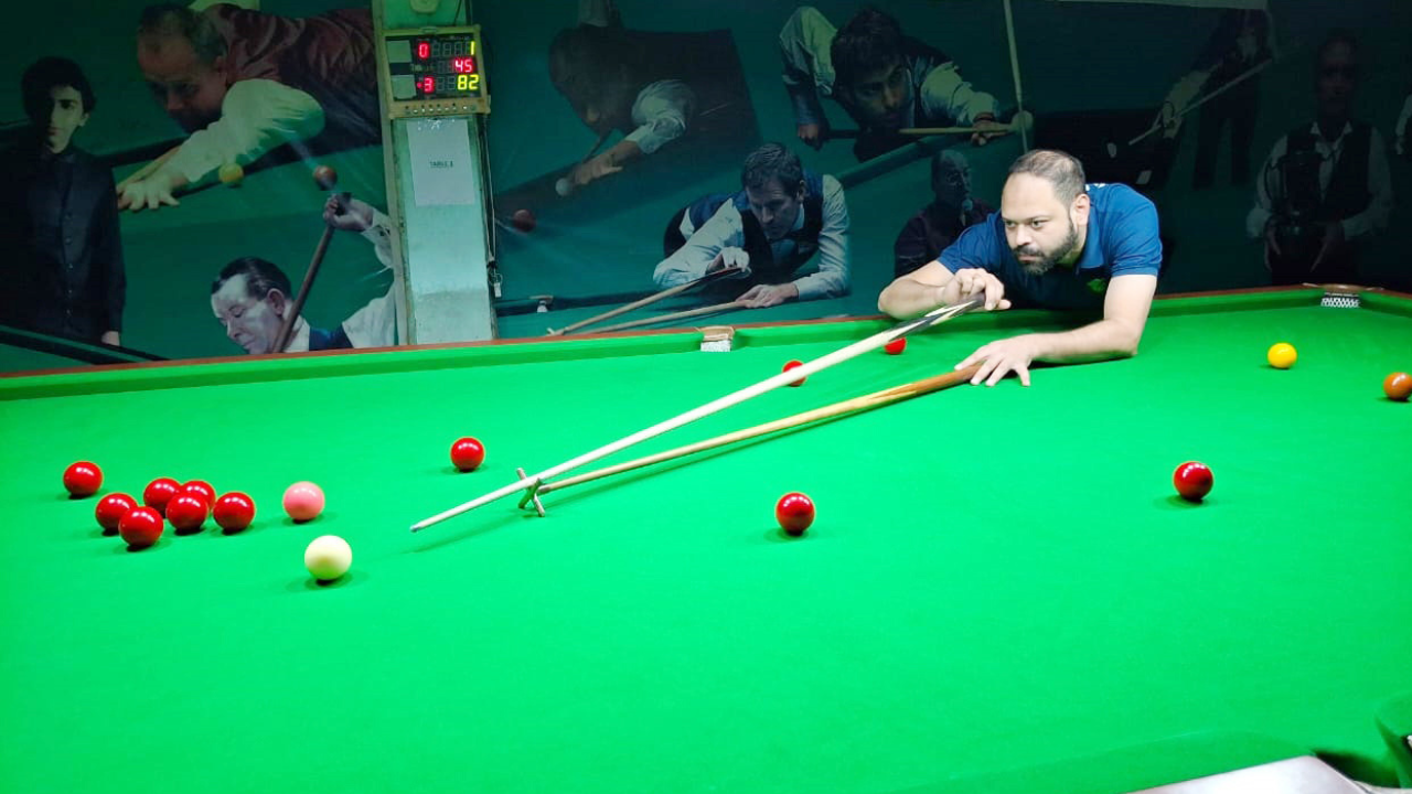 Snooker Tournament: नॉर्थ इंडिया ओपन टूर्नामेंट में खिलाड़ियों ने किया अजब-गजब प्रदर्शन, प्री-क्वार्टर फाइनल मुकाबले आज