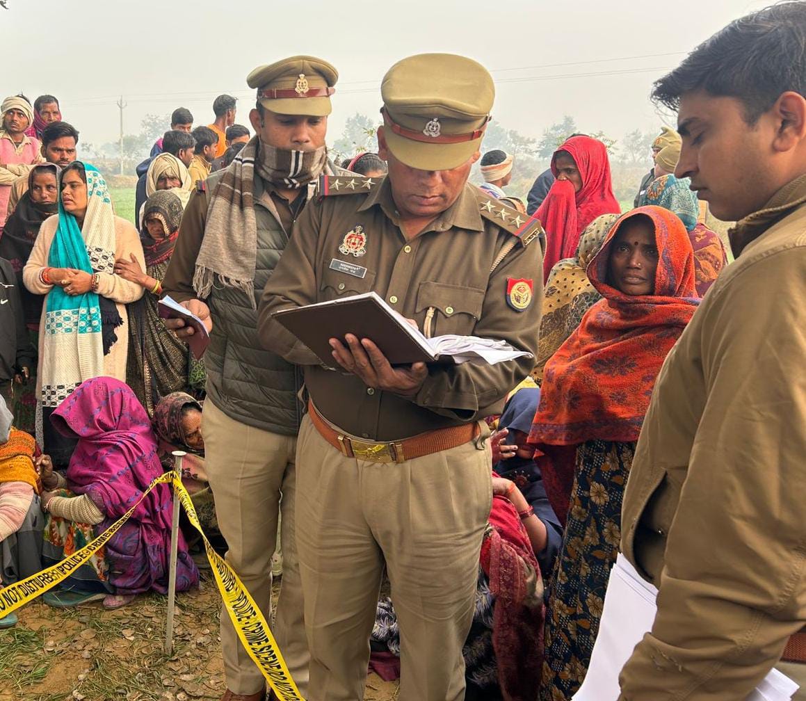 कासगंज: पेड़ पर लटका मिला मजदूर का शव, ईंट भट्ठा पर करता था काम