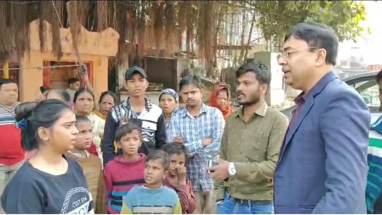 Kanpur: हादसे के बाद जागे अधिकारी; खुले नाले के पास होगी बैरीकेडिंग...सीसामऊ नाले में गिरकर हुई थी 5 वर्षीय बच्ची की मौत