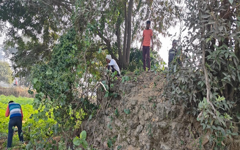 संभल : खुलेगा सैकड़ों साल पुराना राज, बंद कुएं की खुदाई का काम शुरू