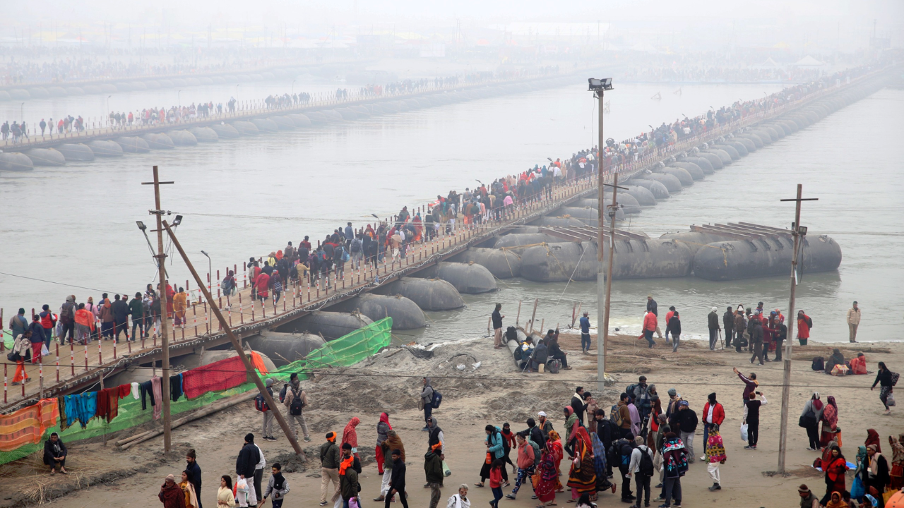 Mahakumbh 2025: 24 घंटे जगमग रहेगा कुंभ, निर्बाध होगी बिजली आपूर्ति, पावर कॉरपोरेशन के अध्यक्ष ने दिए निर्देश