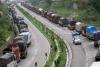 रामबन में भूस्खलन से जम्मू-श्रीनगर राजमार्ग पर यातायात बाधित