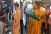 यूपी चुनाव: बलिया में मंत्री उपेन्द्र तिवारी की दारोगा से हुई बहस तो भाजपा प्रत्याशी केतकी सिंह पर धक्का-मुक्की का आरोप