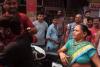 कानपुर: बीच सड़क शोहदे ने युवती को जड़ा थप्पड़, मां-बेटी ने जमकर पीटा