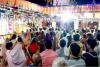 Chaitra Navratri 2023 Day 1 : नवरात्र के पहले दिन देवी मां के मंदिरों में उमड़े भक्त, इस विधि से कर रहे पूजा