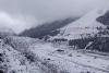 Avalanche in Uttarakhand: चीन सीमा पर एक दिन में पांच बार हिमस्खलन होने से ग्लेशियर सड़कों पर खिसका, यातायात रहा प्रभावित