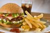 lunch के लिए Burger और Chips कैसे बिगाड़ सकते हैं आपका अस्थमा 