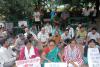 रामनगर: अतिक्रमण हटाने के खिलाफ जन संगठनों ने किया धरना प्रदर्शन