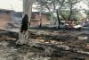 बलरामपुर: चूल्हे की राख की चंगारी बनी काल!, 14 घर हुए तबाह, जलकर राख, एक भैंस भी झुलसी, कोहराम