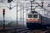 Kanpur: भीषण गर्मी में स्पेशल ट्रेनें 13-13 घंटे लेट; अटक रहे यात्रियों के जरूरी काम, सफर में पानी के भी पड़े लाले