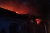 Kanpur Fire: प्लास्टिक के गोदाम में लगी भीषण आग...ऊंची-ऊंची लपटें उठती देख घरों से बाहर निकले लोग