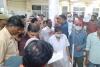 मिर्जापुर में हीटवेब से 13 लोगों की मौत: अधिकारियों से पट रहा मंडलीय अस्पताल 
