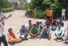 Auraiya News: नीट परिक्षा परिणाम और धांधली से छात्र नाराज...जिला मुख्यालय पहुंचकर ABVP छात्रों ने किया हंगामा 