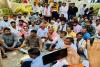 सीतापुर : थाने की कुर्सियों में भ्रष्टाचार की गंध...बताकर जमीन में बैठे कांग्रेस सांसद 