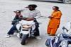काशीपुर: युवतियों को तमंचा दिखाकर बाइक पर बैठाकर ले जाने का वीडियो वायरल, पुलिस जांच जारी