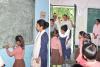 लखीमपुर खीरी: टीचर बन गईं जिलाधिकारी मैडम...स्कूल में बच्चों से सुने पहाड़े,  तीन परिषदीय विद्यालयों का किया औचक निरीक्षण