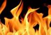 कासगंज: रिहायशी झोपड़ी में आग लगने से दो बच्चे जले, गृहस्थी का सामान जलकर राख