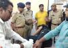 बाराबंकी: डीजल चोरों और पुलिस के बीच हुई मुठभेड़, एक बदमाश के पैर में लगी गोली, चार गिरफ्तार