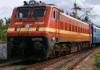 Auraiya News: मेमो पैसेंजर ट्रेन दो घंटे लेट...गर्मी में यात्री रहे परेशान