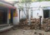 बेपरवाही: बारिश से पहले नहीं किए ध्वस्त, अब जर्जर स्कूल भवन गिरना शुरू
