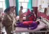 Rampur News : एक पक्षीय कार्रवाई से क्षुब्ध महिला ने एसपी कार्यालय के बाहर खाया जहर