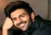  Kartik Aaryan Birthday : 34 वर्ष के हुए कार्तिक आर्यन, फिल्म 'Pyaar Ka Punchnama' से की अपने अभिनय जीवन की शुरुआत 