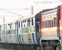 जौनपुर: ट्रेन चालक की सूझबूझ से बची महिला की जान