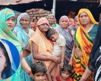 Auraiya News: आकाशीय बिजली गिरने से खेत में काम कर रही महिला की मौत...परिजन रो-रोकर हुए बेहाल