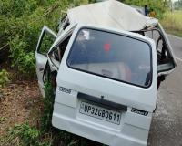 बाराबंकी: वैन पर पेड़ गिरने से पांच जायरीन घायल