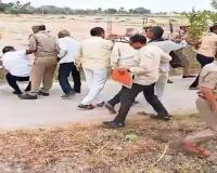 फिरोजाबाद: किसान ने तहसीलदार को जड़ा थप्पड़, राजस्व विभाग की टीम से भी हाथापाई 