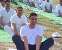 International Yoga Day 2024: उन्नाव में अधिकारियों ने योग कर दिया निरोग रहने का संदेश...बच्चों से लेकर बड़े तक ने किया योगा