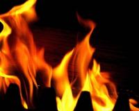 Kanpur News: उप परिवहन आयुक्त के चेंबर में शार्ट सर्किट से लगी आग, मची अफरातफरी, आग पर पाया गया काबू