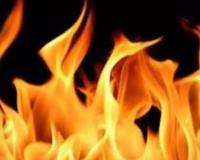 आगरा: घर में लगी आग में कारोबारी का बेटा जिंदा जला, सिलेंडर में धमाके से फैली दहशत