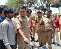 Kannauj: बाइकों की हुई आमने-सामने भिड़ंत, हादसे में दोनों चालकों की मौत, एक की हालत गंभीर, अस्पताल में भर्ती