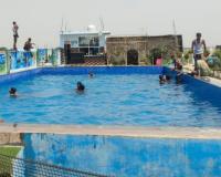 Kanpur Dehat: भीषण गर्मी से राहत पाने को स्वीमिंग पूल में उमड़ी भीड़, क्या बच्चे क्या युवा, सब मस्ती में आए नजर