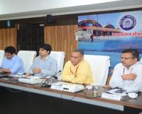 कुंभ मेला-2025:  समीक्षा के लिए प्रयागराज मंडल की सिविल प्रशासन के साथ हुई बैठक 