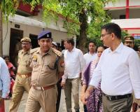 Kanpur: 'फरियादियों की शिकायतें मेरे कार्यालय तक न पहुंचे, जिम्मेदारी से करें समाधान', डीएम ने अधिकारियों को दिए सख्त निर्देश