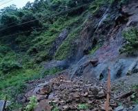 Nepal Landslide : नेपाल में भूस्खलन की चपेट में आई दो बसें नदी में बहीं, सात भारतीयों समेत 65 यात्री लापता 