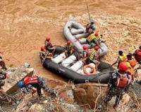 Nepal Landslide : बचावकर्मियों ने बरामद किए 11 शव, नेपाल में भूस्खलन की चपेट में आई दो बसें नदी में बह गईं थीं