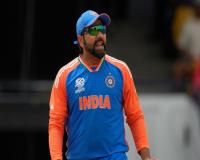 VIDEO : वनडे और टेस्ट क्रिकेट को भी अलविदा कहेंगे रोहित शर्मा? संन्यास पर हिटमैन ने दिया जवाब