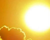 Kanpur Weather Today: आसमान साफ रहने से सूरज का मिजाज गर्म...बूंदाबांदी होने से बढ़ी उमस, लोग हो रहे परेशान