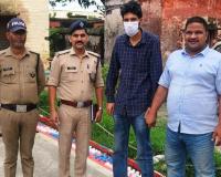 रामनगर: धोखाधड़ी के मामले में फरार आरोपी को जम्मू से किया गिरफ्तार                        