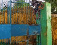 टनकपुर: स्पोर्ट्स स्टेडियम के गेट पर लटका मिला शव