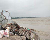 सीतापुरः नदियों का जलस्तर गिरने से कटान में तेजी, 35 से अधिक घर बहे