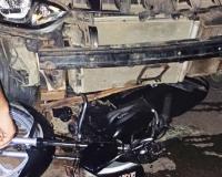 रामपुर : बाइक सवारों को कार ने रौंदा, एक की मौत...दो घायल