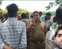 Hamirpur Crime: भैंस चराते युवक रहस्यमय ढंग से हुआ गायब, सड़ा गला मिला शव...जांच में जुटी पुलिस